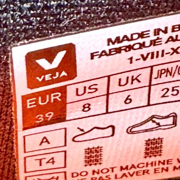 Veja DEKKAN
ALVEOMESH TENT
PIERRE PURPLE 39/8 - Picture 6 of 12